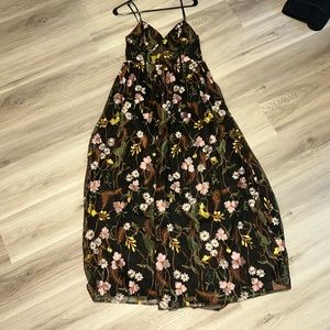 Lulu’s embroidered gown